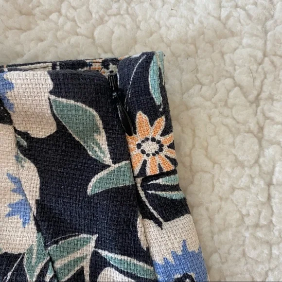Gap Floral Print Shorts - Picture 4 of 10